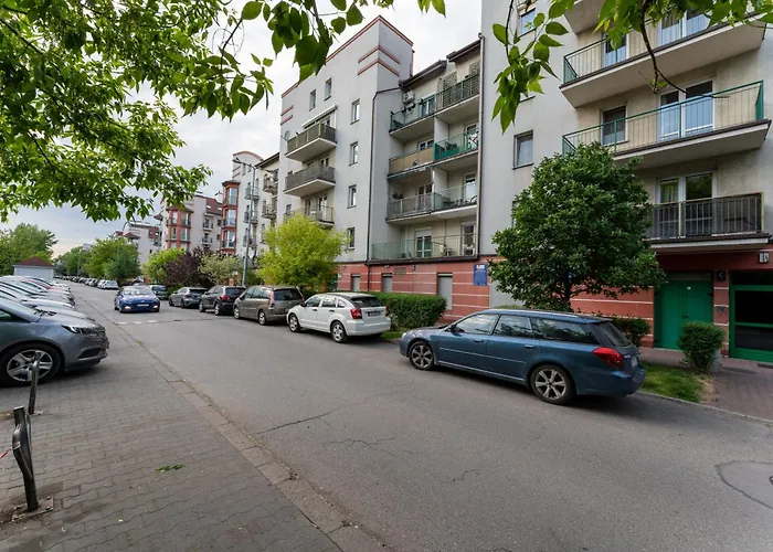 Daire Konecznego Urban Escape By Bookinghost